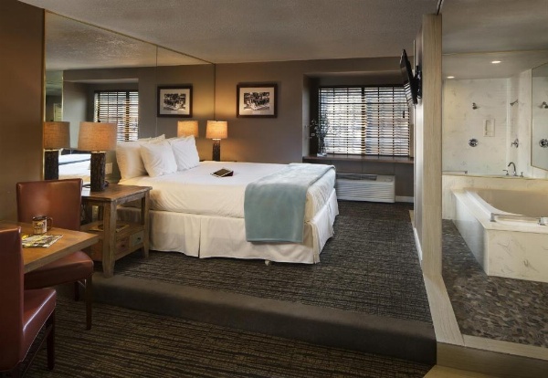 Postmarc Hotel and Spa Suites image 12